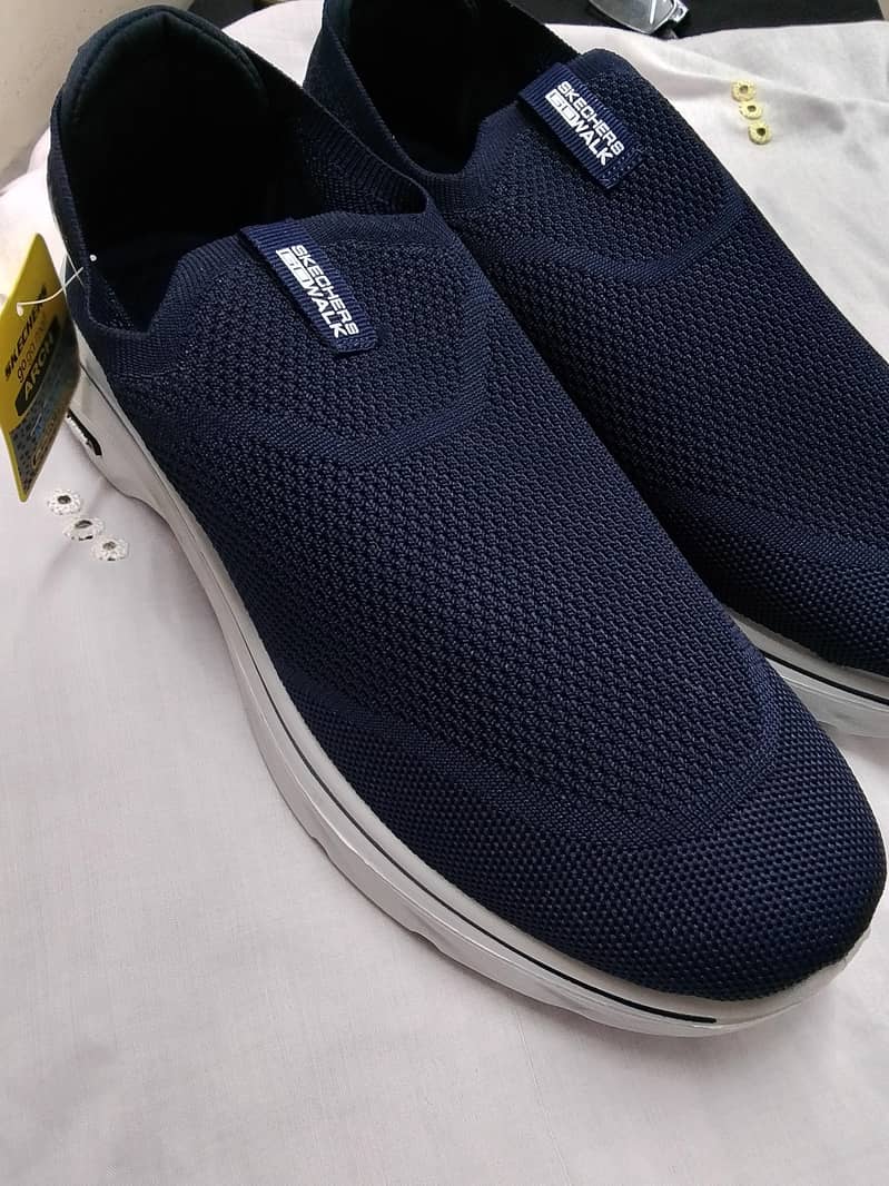 SNEAKERS 2