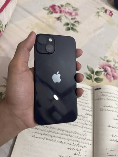Apple iPhone 13