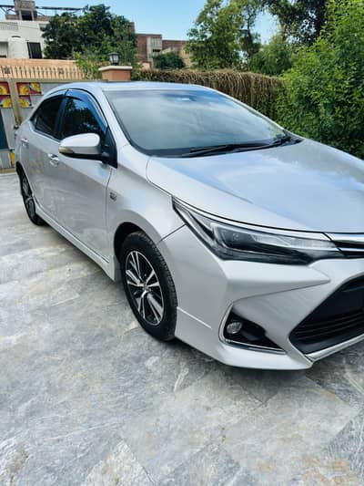 Toyota Corolla Grandi Altis 1.8X 2021