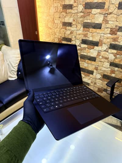 Microsoft Surface Laptop 4  i7 11th Gen 32 GB Ram 1 TB SSD Touch 4K