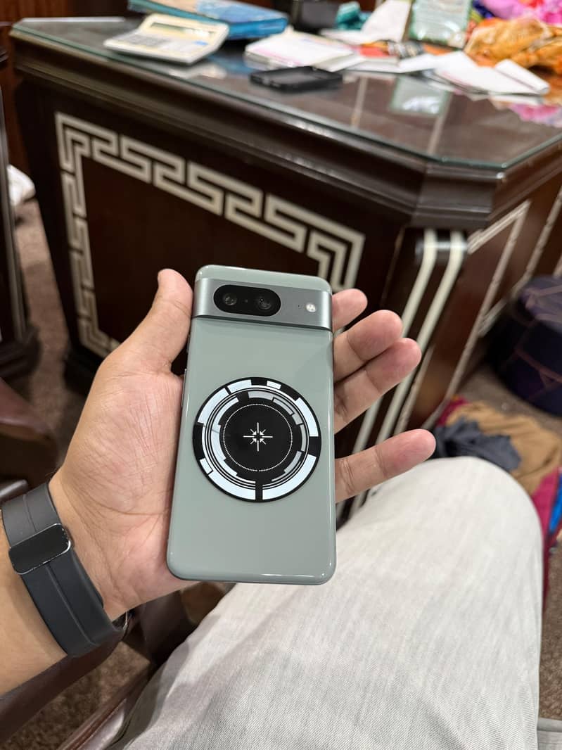 Google Pixel 8 7