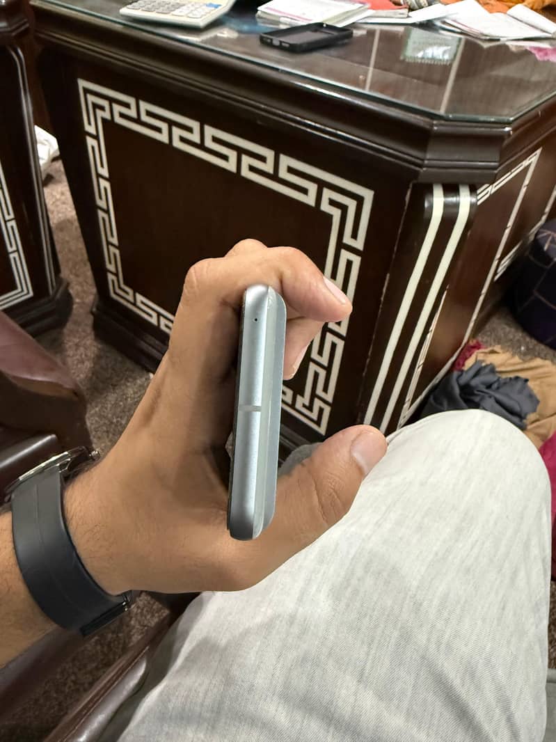 Google Pixel 8 8