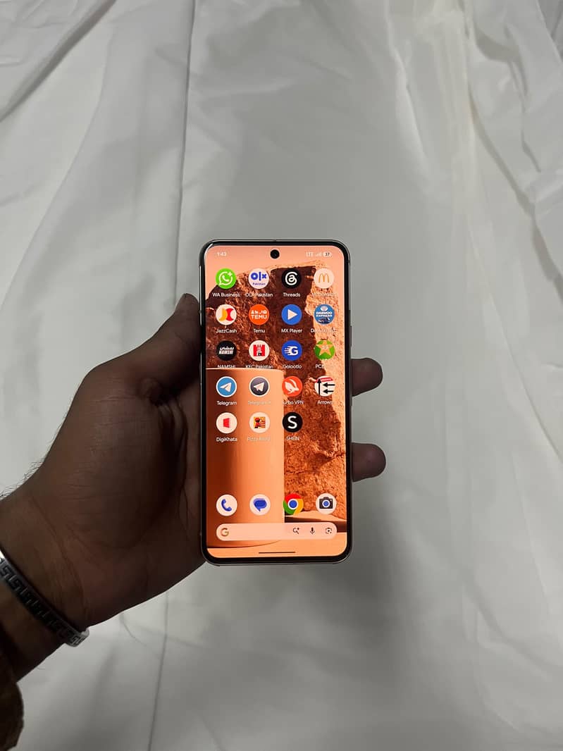 Google Pixel 8 2