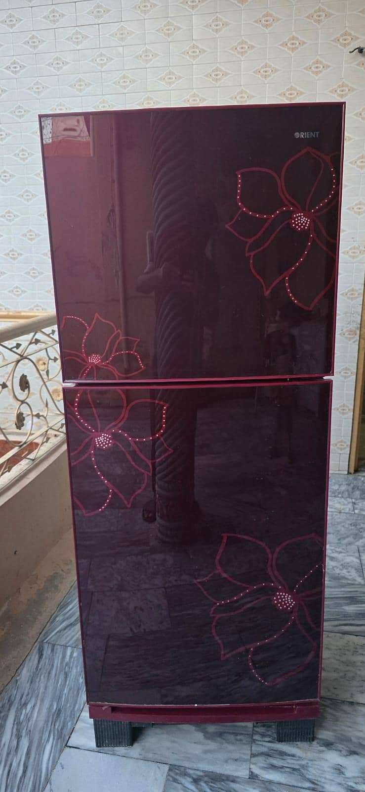 Refrigerator 0