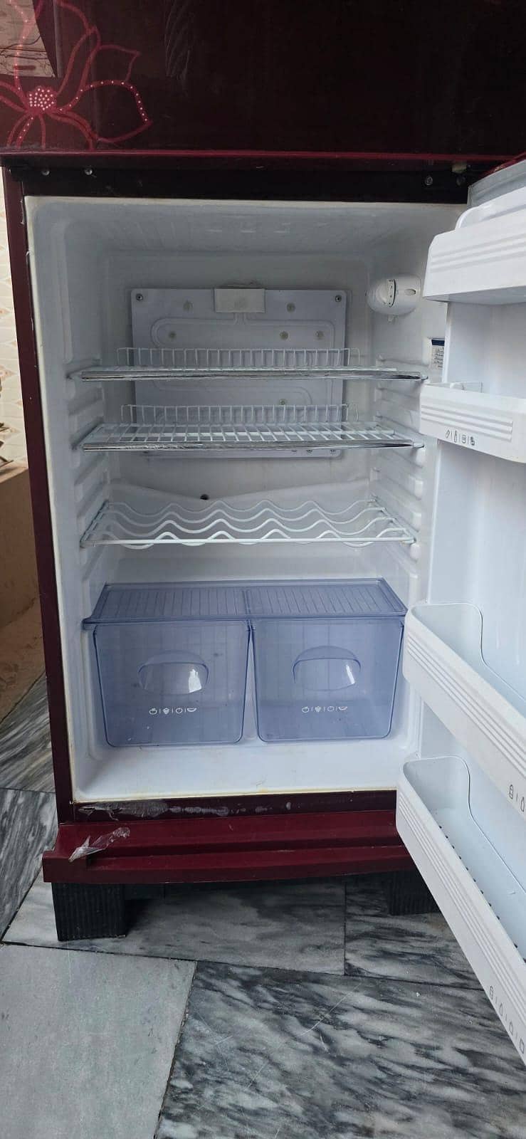 Refrigerator 1