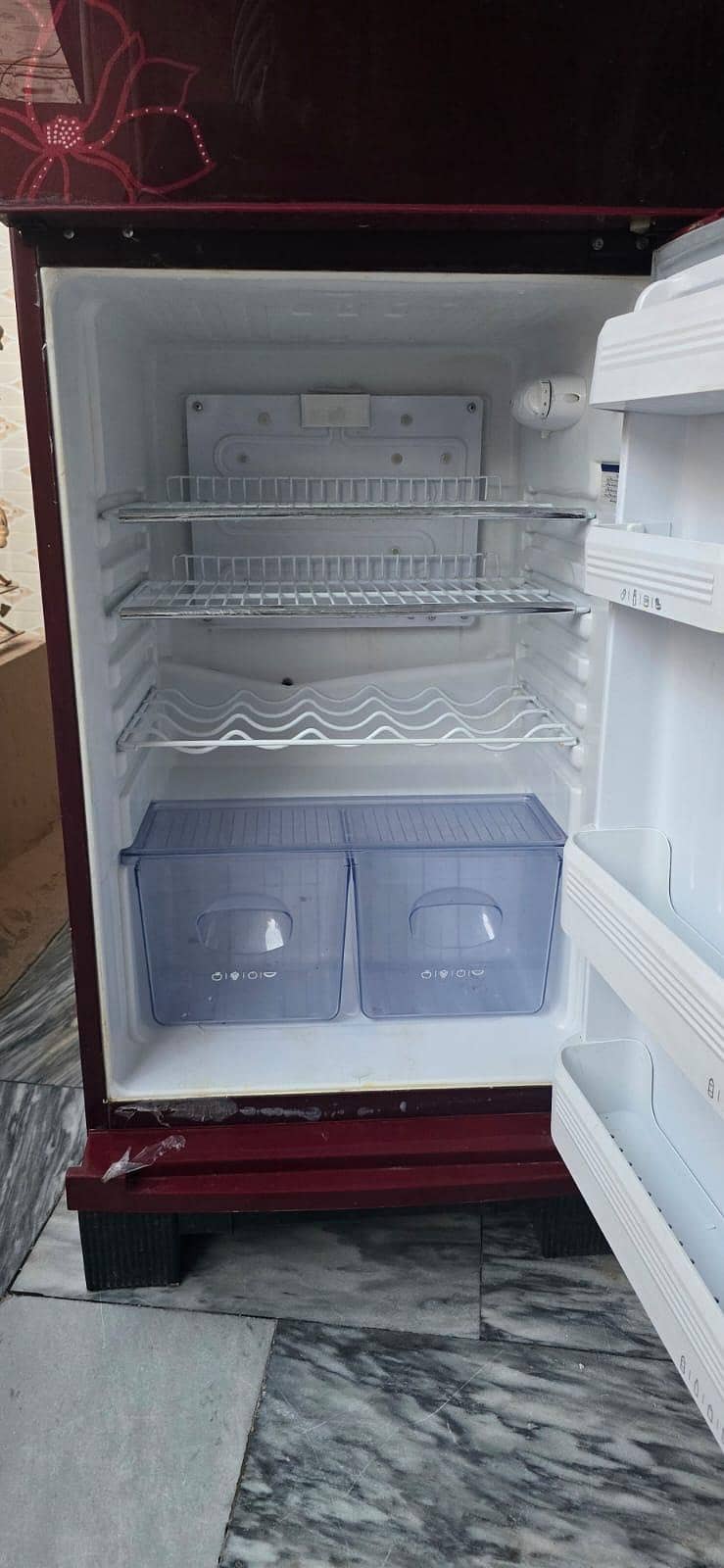 Refrigerator 4