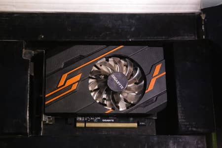 NVIDIA GeForce GT 1030 2GB GDDR5 (With Box) - 10/9 Condition
