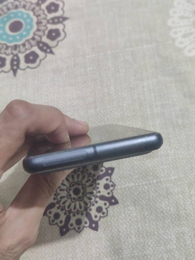 Google Pixel 7 4