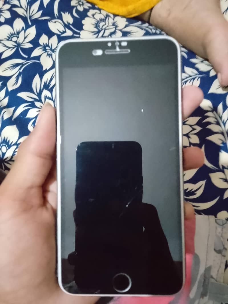 Apple iPhone 7 Plus 1