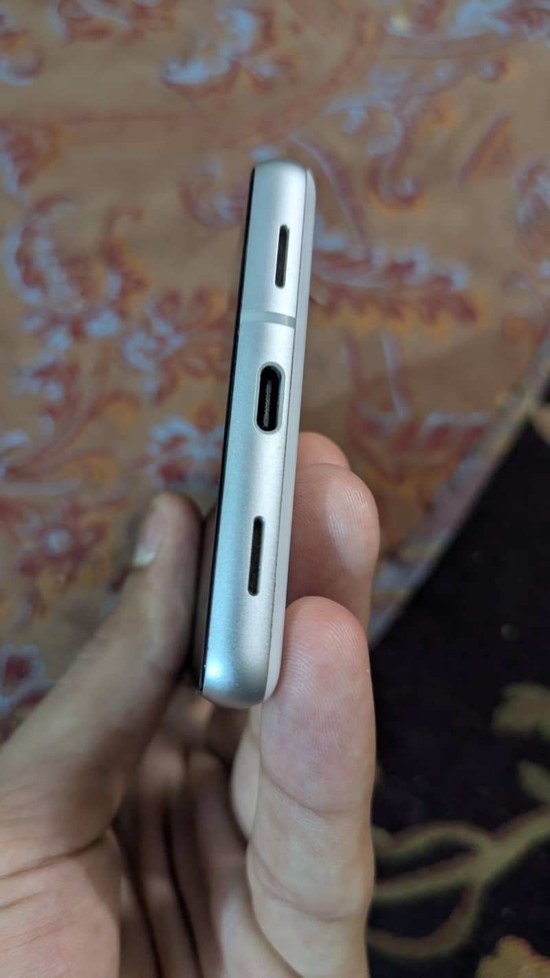 google pixel 7a 2