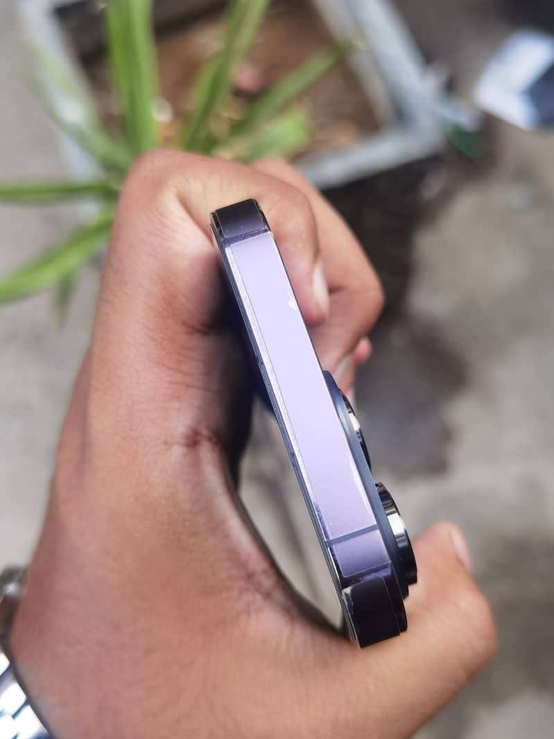 Apple iPhone 14 Pro 9