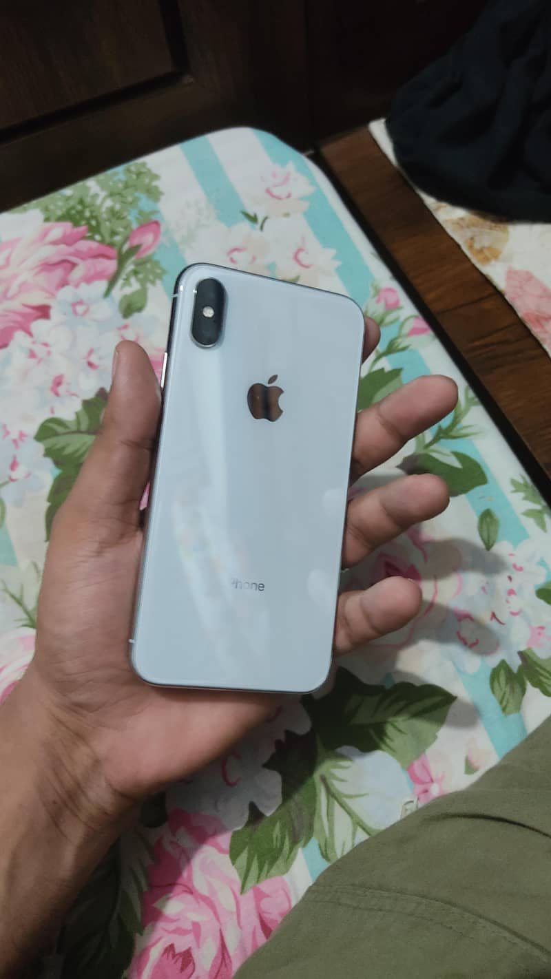 Apple iPhone X 3