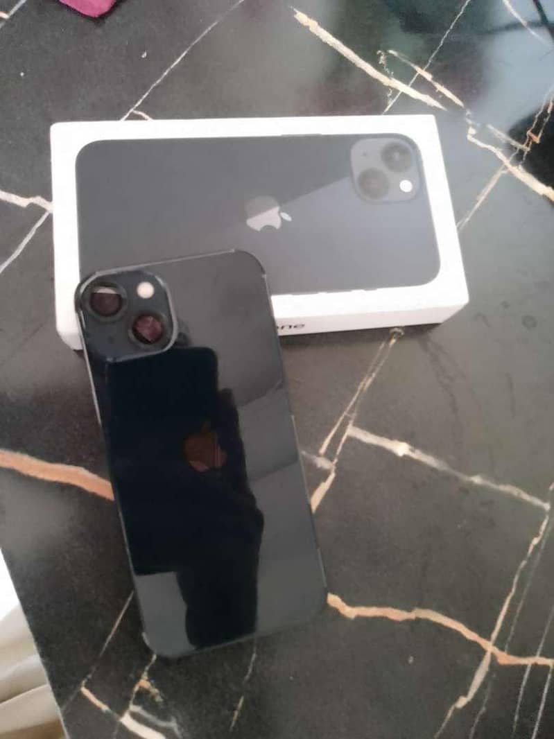 Apple iPhone 13 0