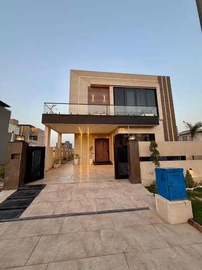 BRAND NEW 10-MARLA ELEGANT AND FULLY MAINTAINED SUPER HOT LOCATED BUNGALOW IS AVAILABLE IN THE BEST BLOCK OF DHA LAHORE.