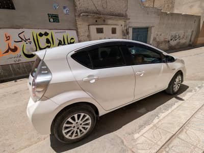 Toyota Aqua 2013