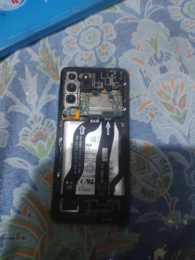 Samsung s21 plus 5G bord