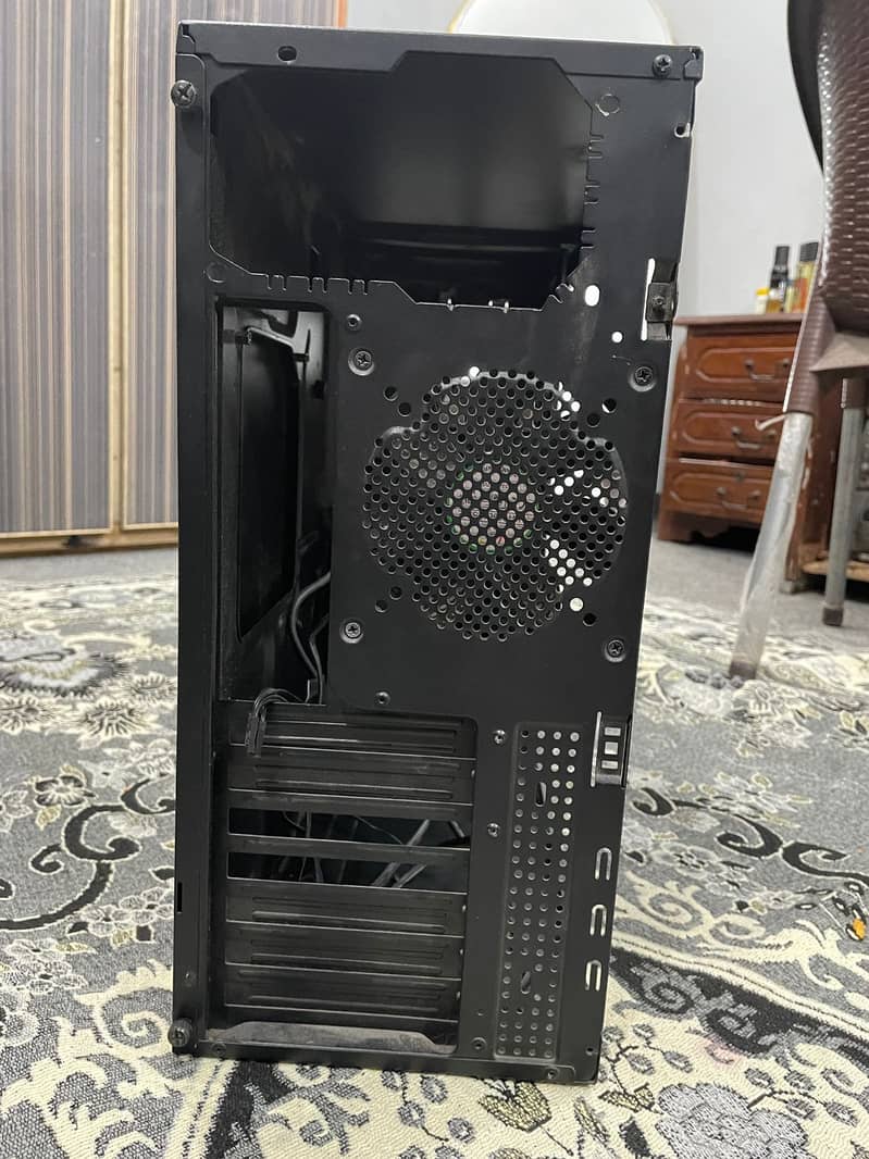 Gaming pc case 7