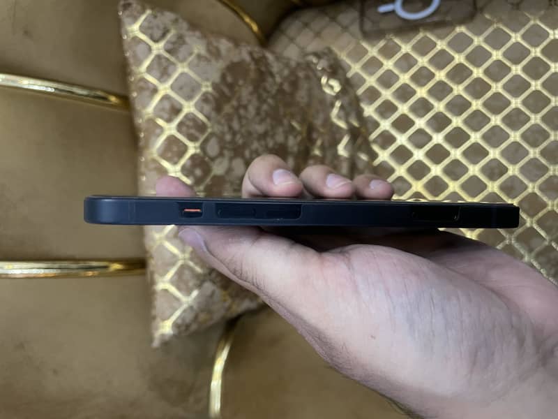 Apple iPhone 13 4