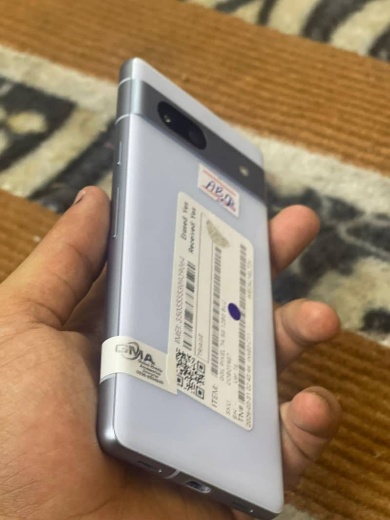 Google Pixel 7a 5
