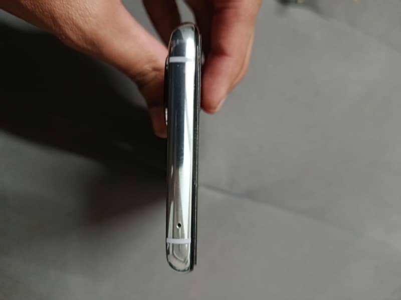 One Plus 8T 4