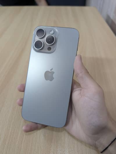 iPhone 15 Pro Max Waterpack 512GB