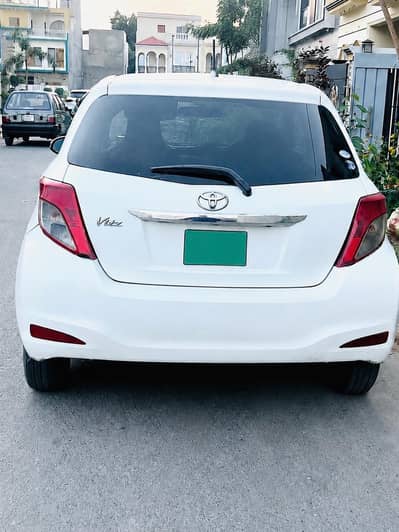 Toyota Vitz 2012