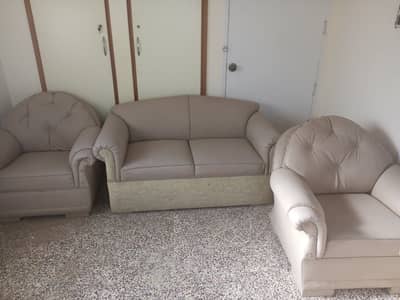 Urgent Sale Malir Cantt Canttt bAzar area price 35000 only serious