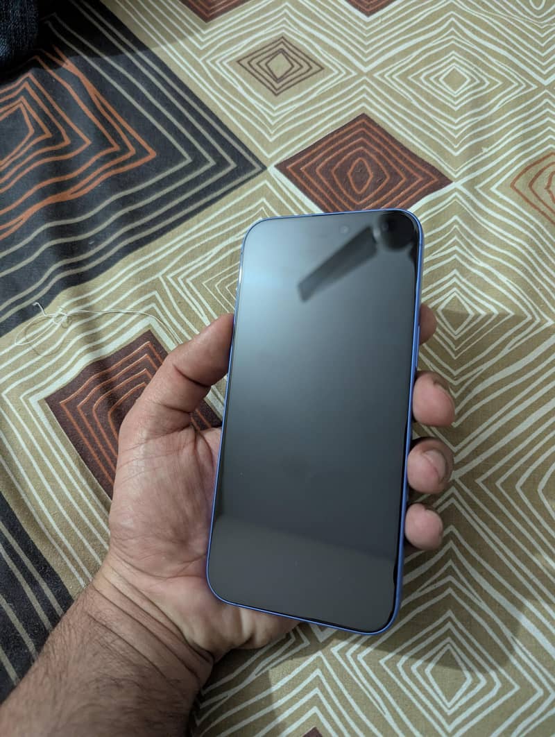 Apple iPhone 16 Plus 4