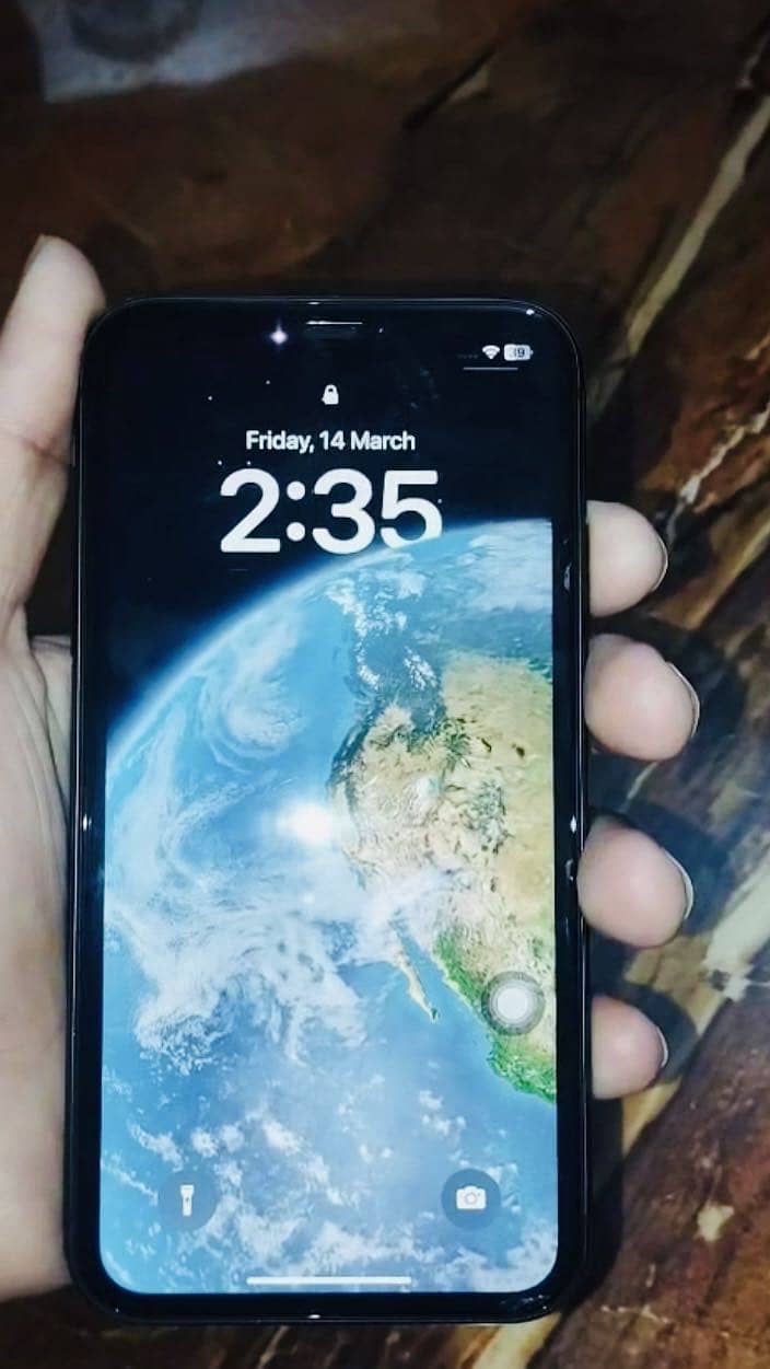 IPHONE 11 0