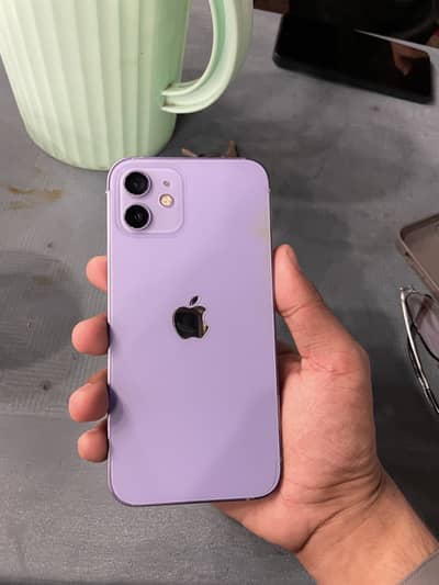Apple iPhone 12