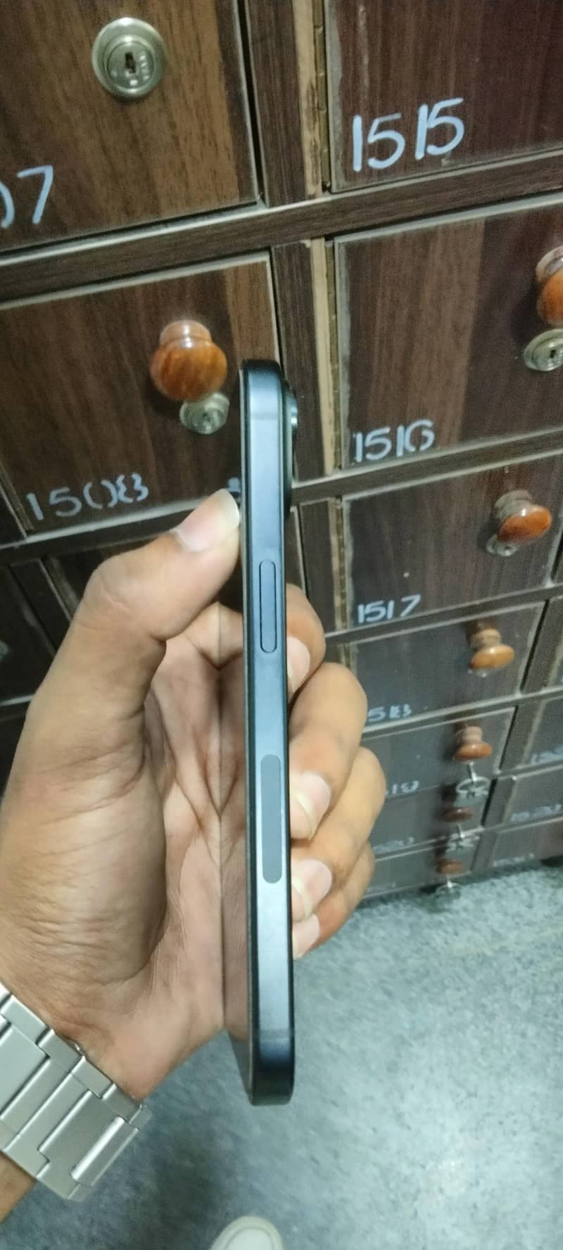 Apple iPhone 15 plus 1