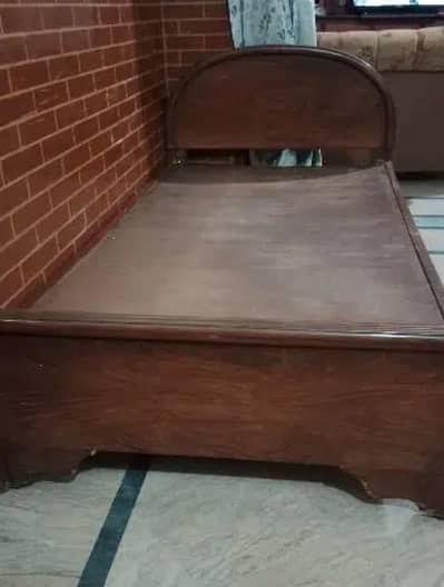 single bed with 5inch  mtress