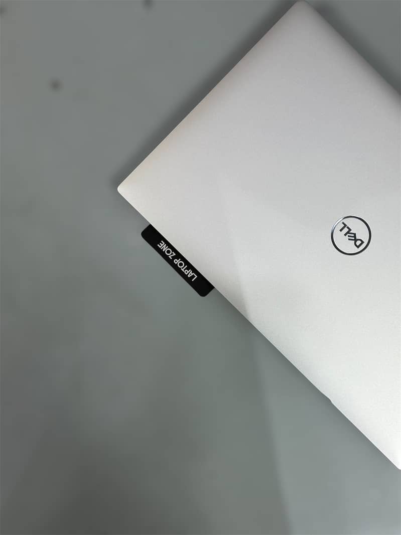 Dell precision 5540 1