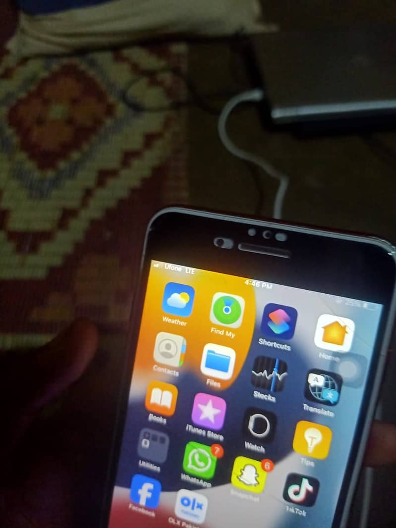 Apple iPhone 7 Plus 2