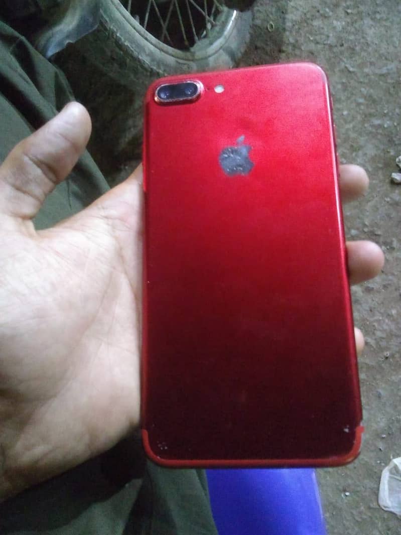 Apple iPhone 7 Plus 3