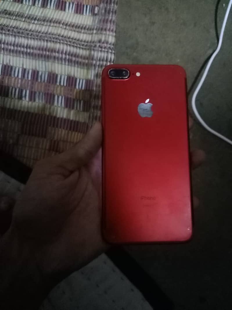 Apple iPhone 7 Plus 8