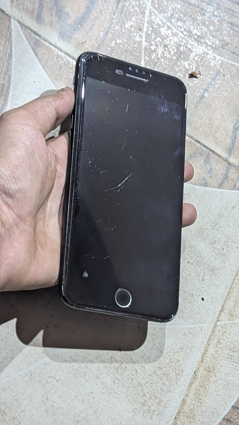 Apple Iphone 7 plus 1