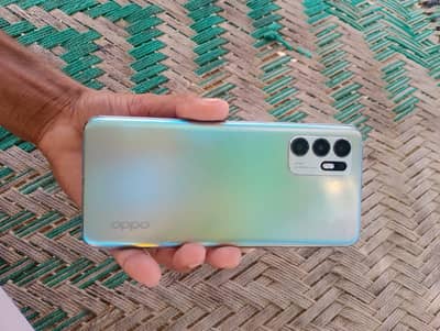 OPPO Reno6