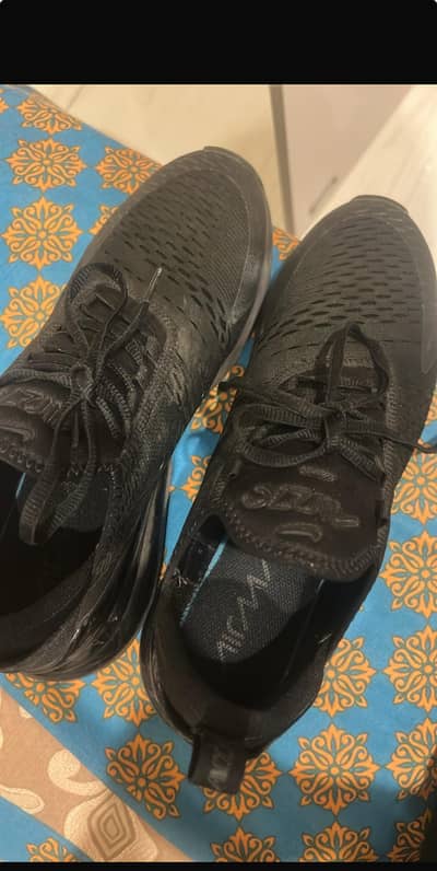 Nike Air Max 270 – Barely Used (Worn 4–5 Times) | Like New Condition