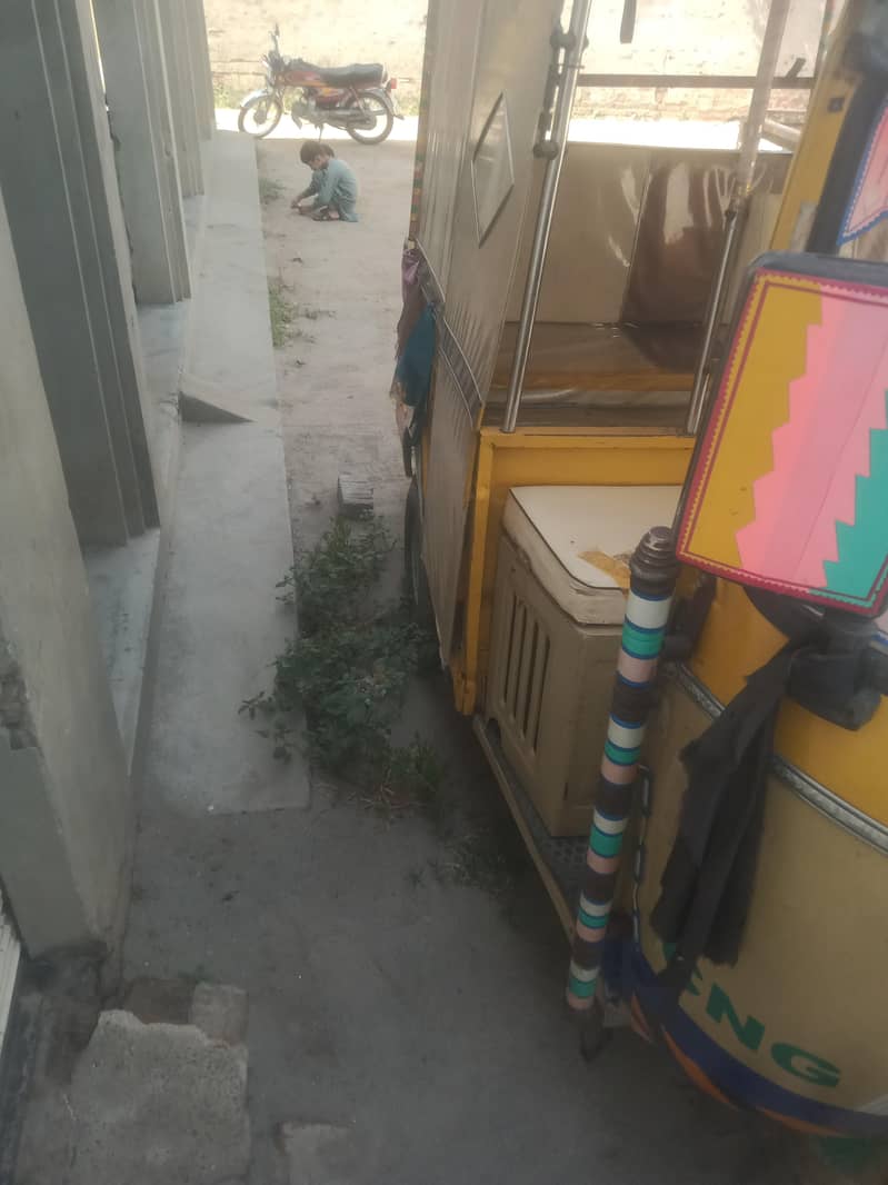 بہترین حالت میں موجود ہے کاغذات مکمل ہیں 2