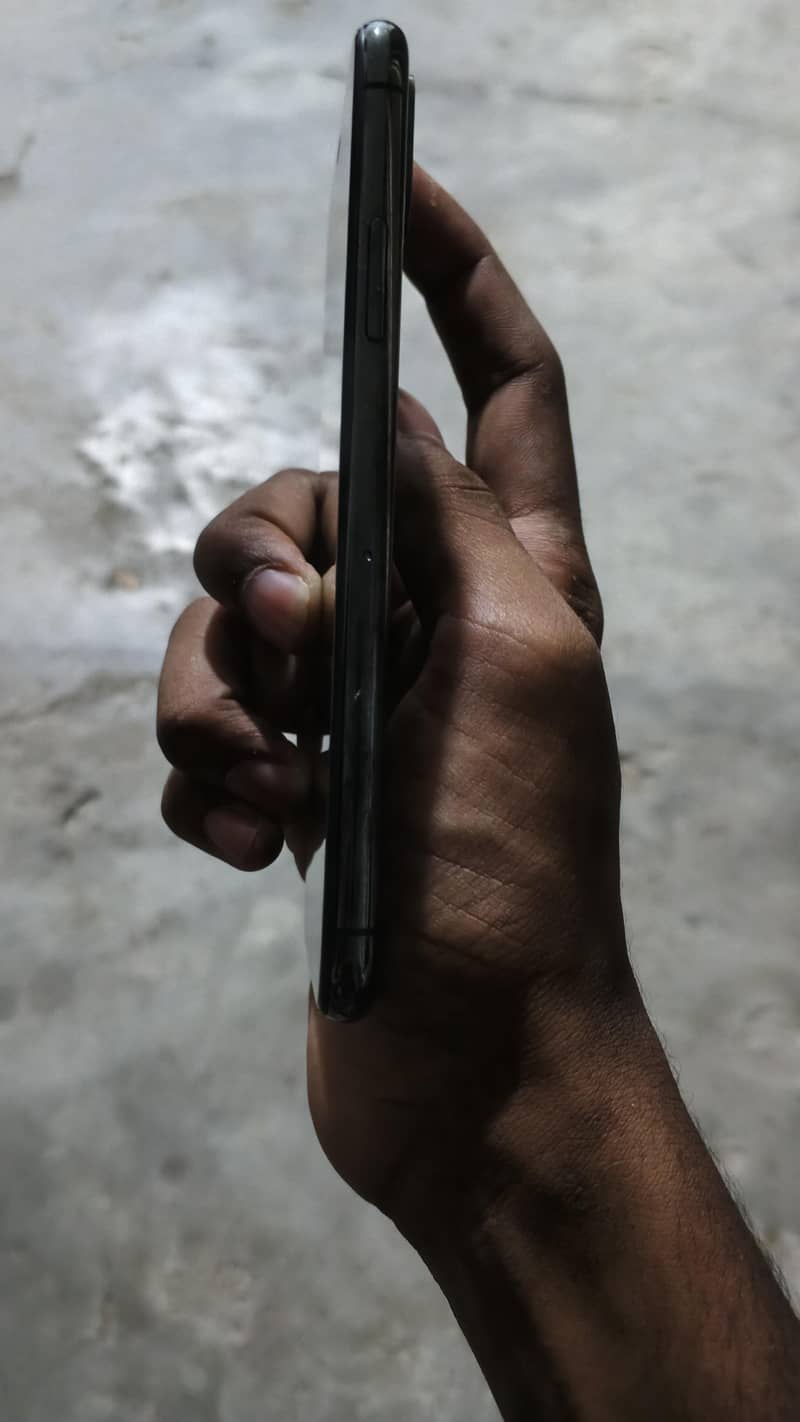Apple iPhone X 1