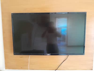 LG LED for sale in good condition 03345234229