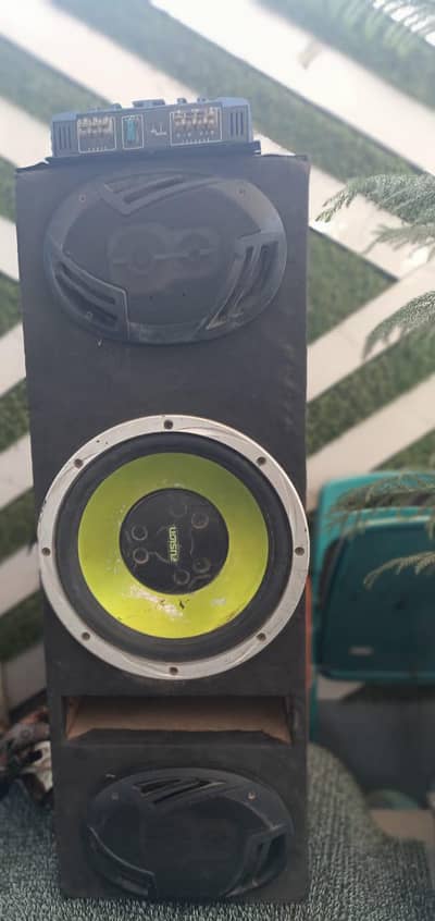 baser lr two speakers 