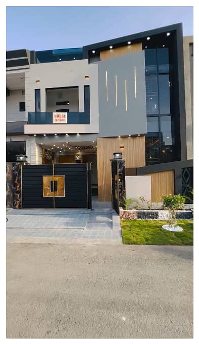 5 Marla Modern House For Sale In Platinum Block, Park View City Lahore