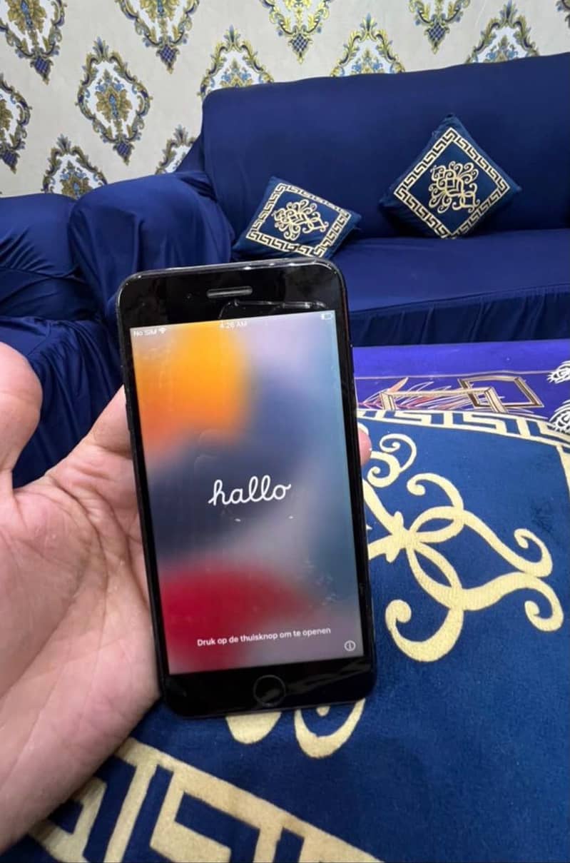 Apple iPhone 7 Plus 2