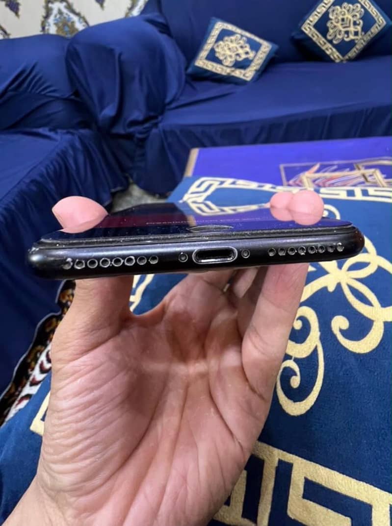 Apple iPhone 7 Plus 3