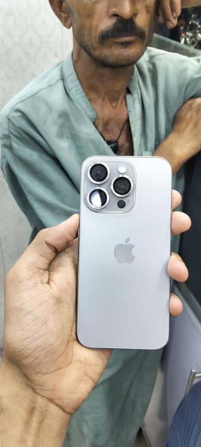 Apple iPhone 15 Pro