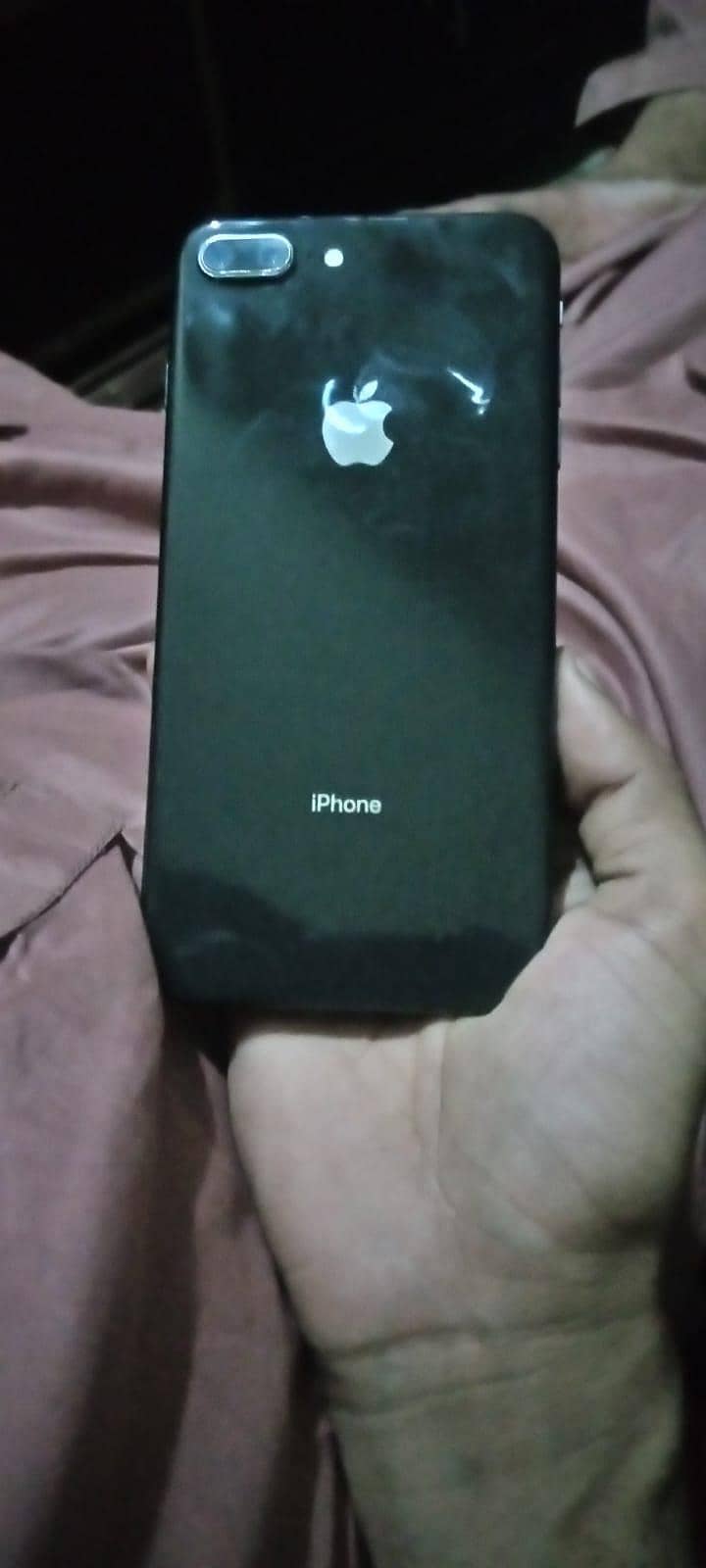 Apple iPhone 8 Plus 0