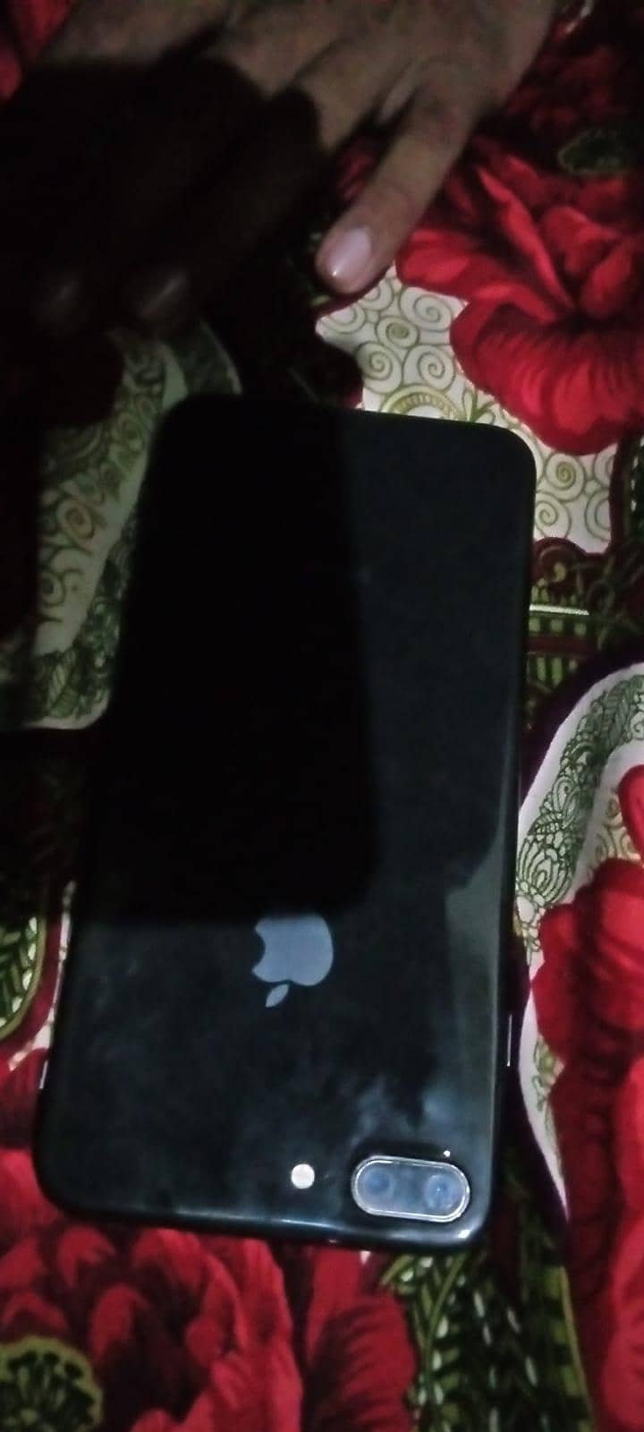 Apple iPhone 8 Plus 3