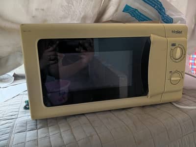 haier Microwave oven ier Microwave O for Repair / Parts (Not Heating)